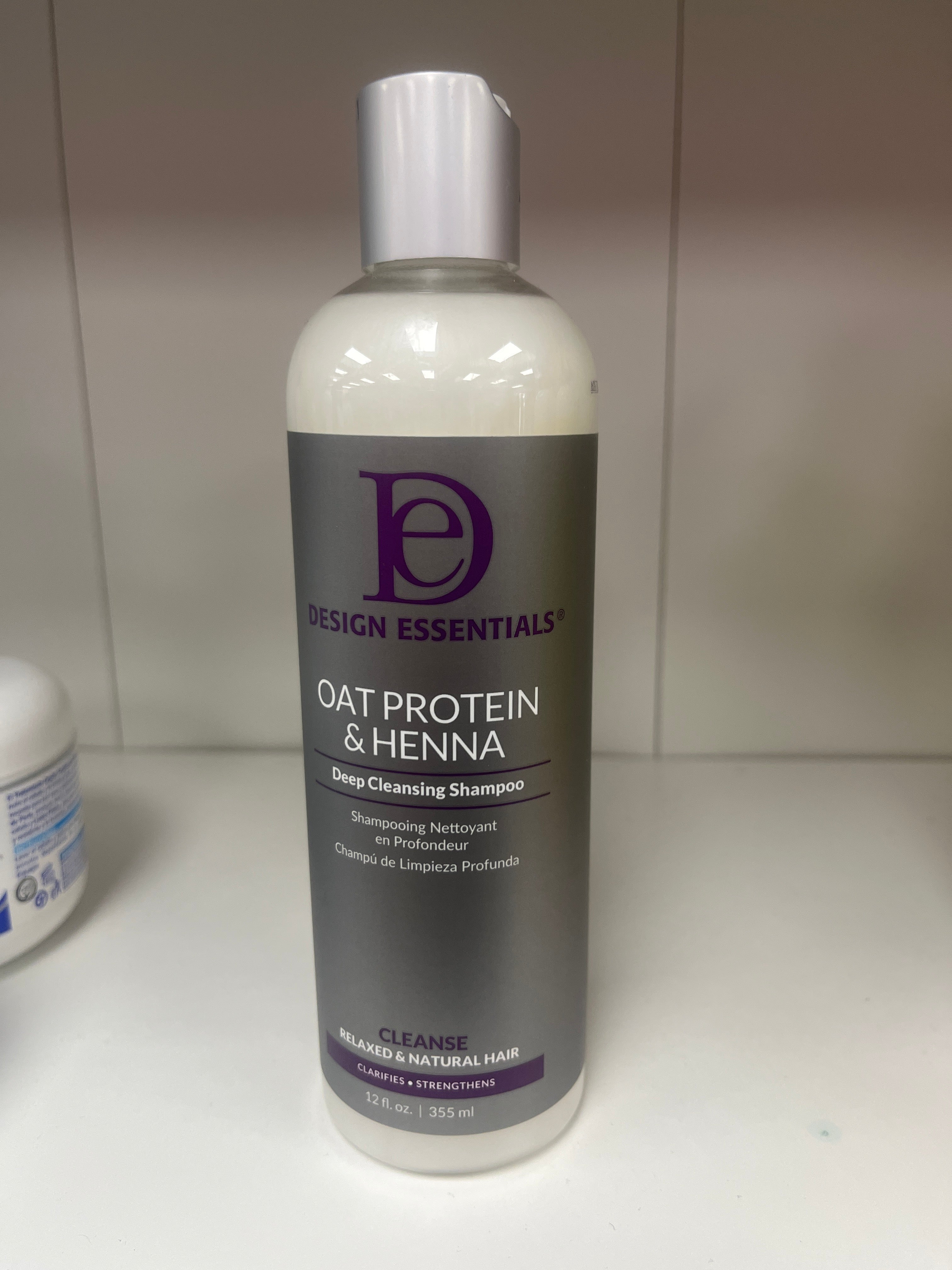 Designing essentials - Oat protein, and Hannah deep cleansing shampoo